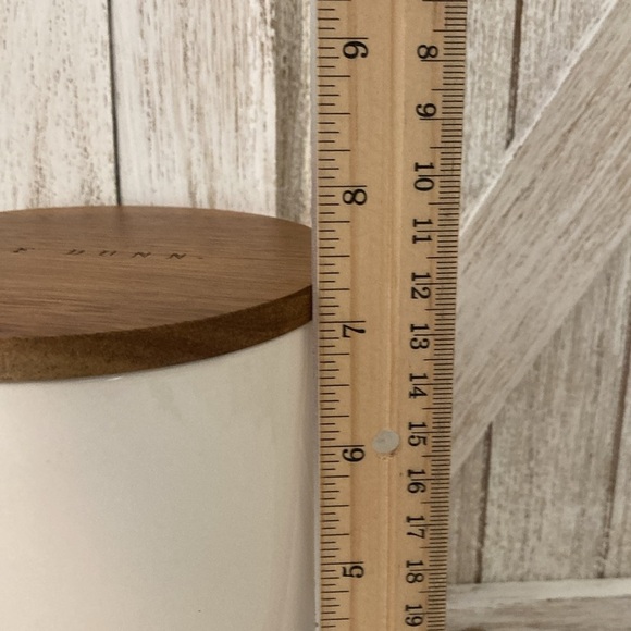 Rae Dunn Queen Bee Kind Crown Canister with Wooden Lid - Picture 6 of 8